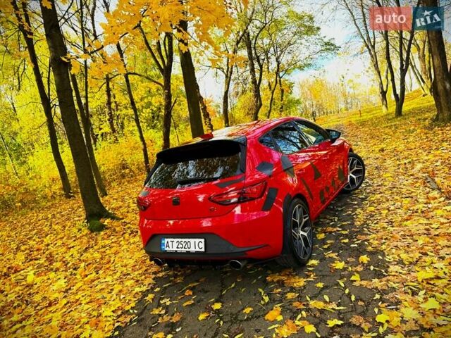 Сеат Леон 2013 в Калуше на Automoto.ua Красный Сеат Леон, объемом двигателя 1.97 л и пробегом 237 тыс. км за 12000 $, фото 22 на Automoto.ua
