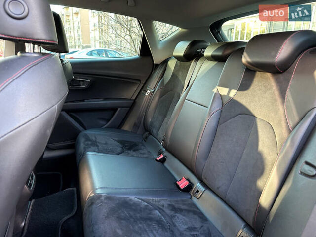 Красный Сеат Леон, объемом двигателя 1.8 л и пробегом 169 тыс. км за 10500 $, фото 14 на Automoto.ua