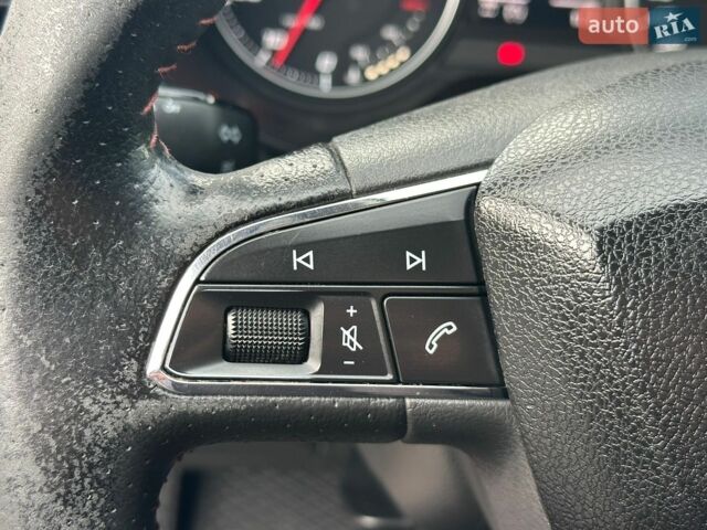 Червоний Сеат Leon, об'ємом двигуна 1.8 л та пробігом 178 тис. км за 9500 $, фото 31 на Automoto.ua