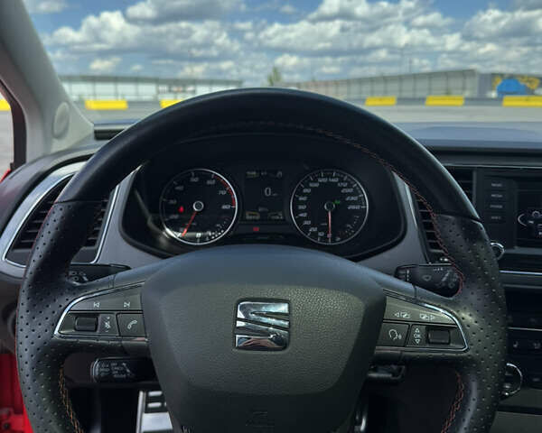 Червоний Сеат Leon, об'ємом двигуна 1.8 л та пробігом 153 тис. км за 13600 $, фото 8 на Automoto.ua