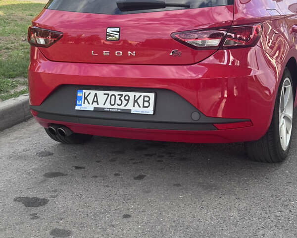 Сеат Леон 2013 в Харькове на Automoto.ua Красный Сеат Леон, объемом двигателя 1.8 л и пробегом 192 тыс. км за 10999 $, фото 2 на Automoto.ua