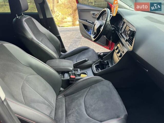 Сеат Леон 2013 в Калуше на Automoto.ua Красный Сеат Леон, объемом двигателя 1.97 л и пробегом 237 тыс. км за 12000 $, фото 44 на Automoto.ua