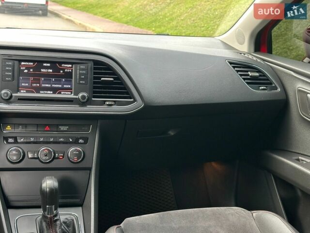 Червоний Сеат Leon, об'ємом двигуна 1.8 л та пробігом 178 тис. км за 9500 $, фото 30 на Automoto.ua