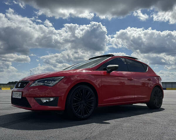 Червоний Сеат Leon, об'ємом двигуна 1.8 л та пробігом 153 тис. км за 13600 $, фото 1 на Automoto.ua