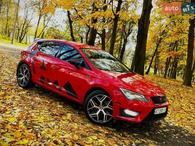 Сеат Леон 2013 в Калуше на Automoto.ua Красный Сеат Леон, объемом двигателя 1.97 л и пробегом 237 тыс. км за 12000 $, фото 5 на Automoto.ua