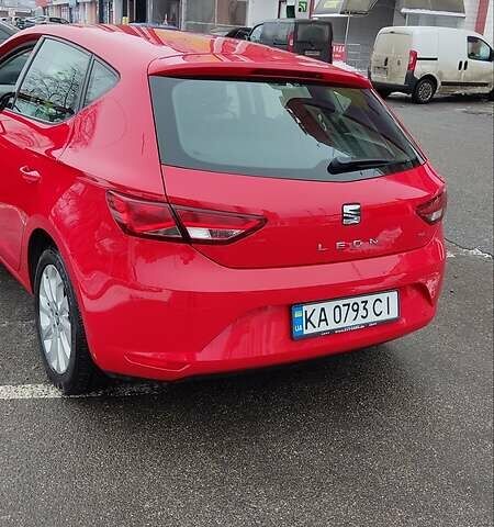 Червоний Сеат Leon, об'ємом двигуна 2 л та пробігом 198 тис. км за 13000 $, фото 7 на Automoto.ua