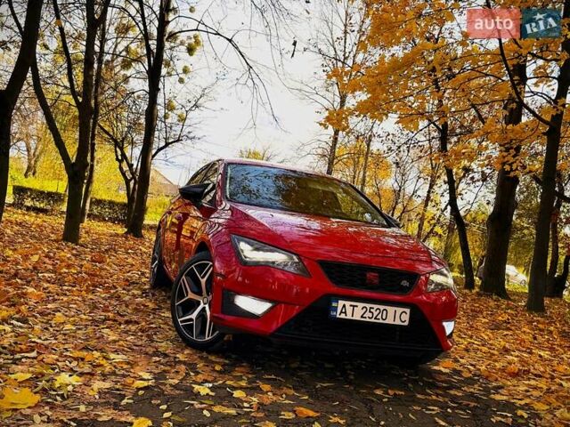 Сеат Леон 2013 в Калуше на Automoto.ua Красный Сеат Леон, объемом двигателя 1.97 л и пробегом 237 тыс. км за 12000 $, фото 2 на Automoto.ua