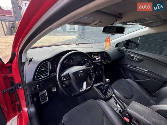 Сеат Леон 2013 в Калуше на Automoto.ua Красный Сеат Леон, объемом двигателя 1.97 л и пробегом 237 тыс. км за 12000 $, фото 34 на Automoto.ua