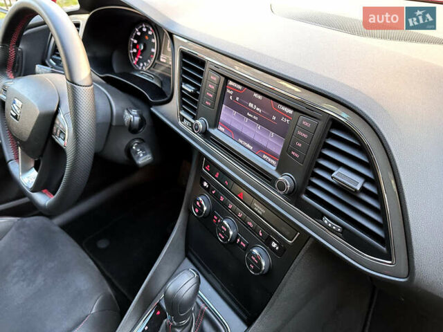 Красный Сеат Леон, объемом двигателя 1.8 л и пробегом 169 тыс. км за 10500 $, фото 19 на Automoto.ua