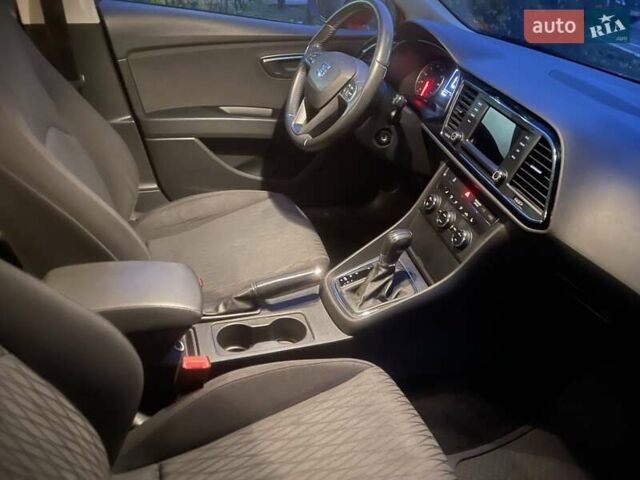 Красный Сеат Леон, объемом двигателя 1.2 л и пробегом 130 тыс. км за 9750 $, фото 15 на Automoto.ua