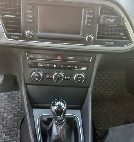 Червоний Сеат Leon, об'ємом двигуна 1.8 л та пробігом 85 тис. км за 15200 $, фото 27 на Automoto.ua
