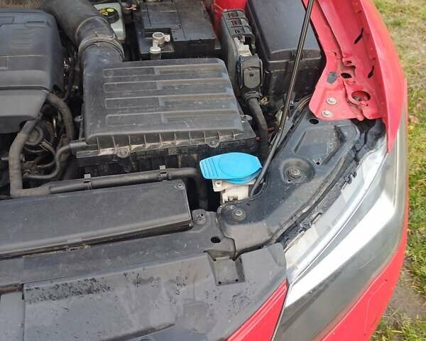 Красный Сеат Леон, объемом двигателя 1.8 л и пробегом 210 тыс. км за 10500 $, фото 13 на Automoto.ua