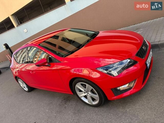 Красный Сеат Леон, объемом двигателя 1.97 л и пробегом 152 тыс. км за 12000 $, фото 3 на Automoto.ua