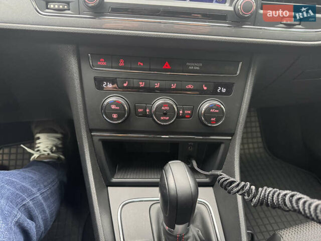 Красный Сеат Леон, объемом двигателя 1.97 л и пробегом 136 тыс. км за 16500 $, фото 18 на Automoto.ua