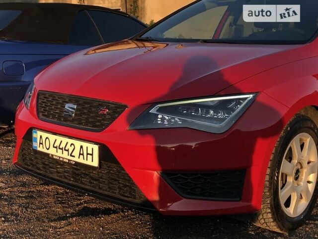 Червоний Сеат Leon, об'ємом двигуна 1.2 л та пробігом 82 тис. км за 7400 $, фото 4 на Automoto.ua