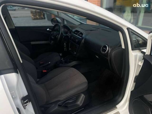 Сеат Леон, объемом двигателя 1.4 л и пробегом 147 тыс. км за 6200 $, фото 20 на Automoto.ua