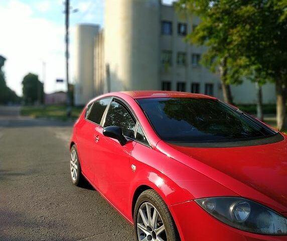 Сеат Leon, об'ємом двигуна 2 л та пробігом 181 тис. км за 6200 $, фото 2 на Automoto.ua