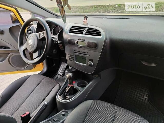 Сеат Леон, объемом двигателя 1.6 л и пробегом 310 тыс. км за 4400 $, фото 7 на Automoto.ua