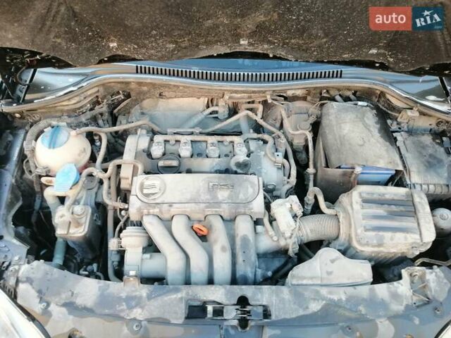 Сеат Леон, объемом двигателя 1.98 л и пробегом 254 тыс. км за 5650 $, фото 4 на Automoto.ua
