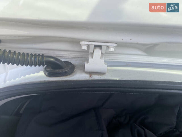 Сеат Леон, объемом двигателя 2 л и пробегом 215 тыс. км за 5500 $, фото 8 на Automoto.ua