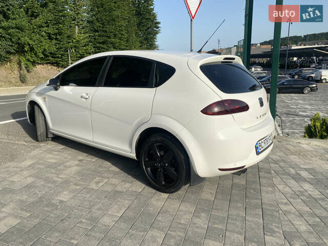 Сеат Леон, объемом двигателя 2 л и пробегом 215 тыс. км за 5500 $, фото 2 на Automoto.ua