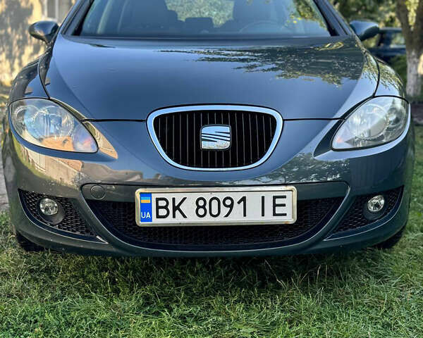 Сеат Леон, объемом двигателя 1.6 л и пробегом 188 тыс. км за 6000 $, фото 5 на Automoto.ua