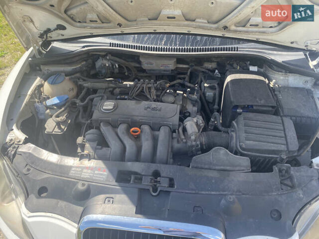 Сеат Леон, объемом двигателя 2 л и пробегом 215 тыс. км за 5500 $, фото 12 на Automoto.ua