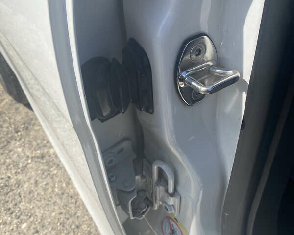 Сеат Леон, объемом двигателя 2 л и пробегом 215 тыс. км за 5500 $, фото 16 на Automoto.ua