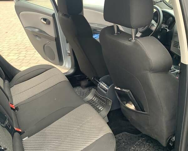 Сеат Леон, объемом двигателя 1.9 л и пробегом 258 тыс. км за 5900 $, фото 2 на Automoto.ua