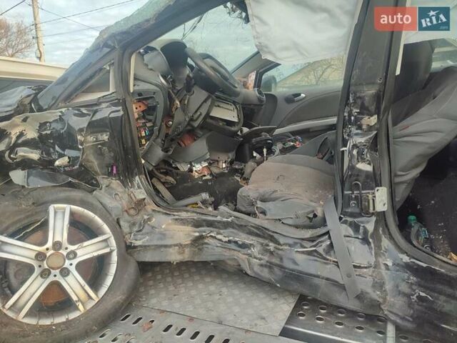 Сеат Leon, об'ємом двигуна 1.4 л та пробігом 206 тис. км за 1300 $, фото 3 на Automoto.ua