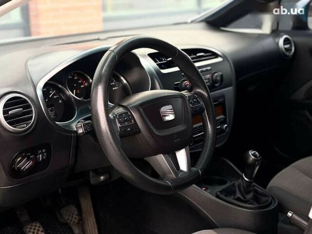 Сеат Leon, об'ємом двигуна 1.4 л та пробігом 147 тис. км за 6200 $, фото 22 на Automoto.ua