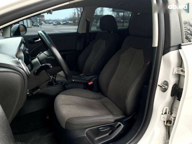 Сеат Leon, об'ємом двигуна 1.4 л та пробігом 147 тис. км за 6200 $, фото 24 на Automoto.ua