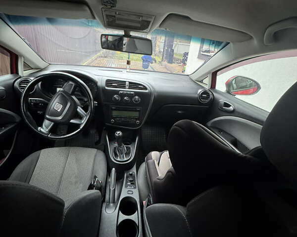 Сеат Леон, объемом двигателя 1.4 л и пробегом 268 тыс. км за 6400 $, фото 4 на Automoto.ua