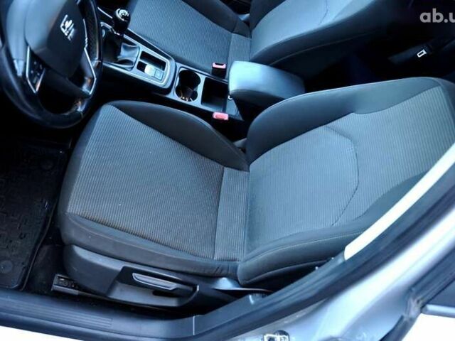 Сеат Леон, объемом двигателя 1.6 л и пробегом 200 тыс. км за 9500 $, фото 24 на Automoto.ua