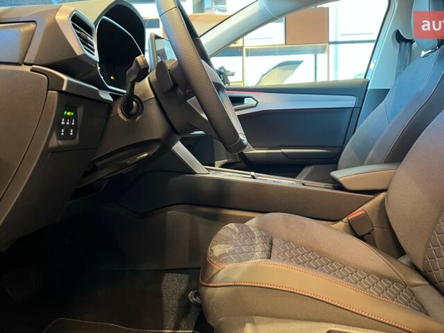 купить новое авто Сеат Леон 2025 года от официального дилера Автоцентр AUTO.RIA Сеат фото