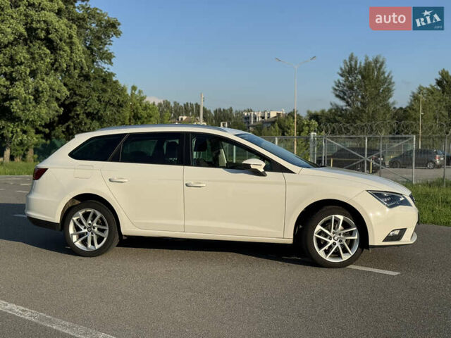 Сеат Leon, об'ємом двигуна 1.2 л та пробігом 128 тис. км за 9800 $, фото 2 на Automoto.ua