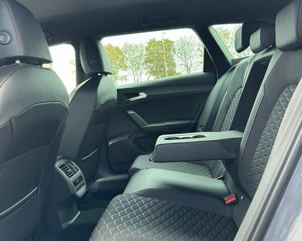 Сеат Leon, об'ємом двигуна 1.5 л та пробігом 1 тис. км за 31385 $, фото 14 на Automoto.ua