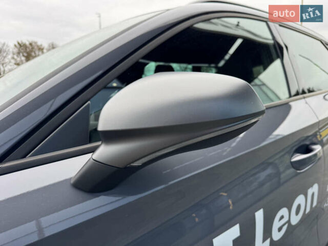 Сеат Leon, об'ємом двигуна 1.5 л та пробігом 1 тис. км за 31385 $, фото 36 на Automoto.ua