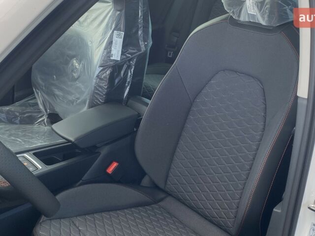 Сеат Leon, об'ємом двигуна 1.5 л та пробігом 0 тис. км за 28721 $, фото 3 на Automoto.ua