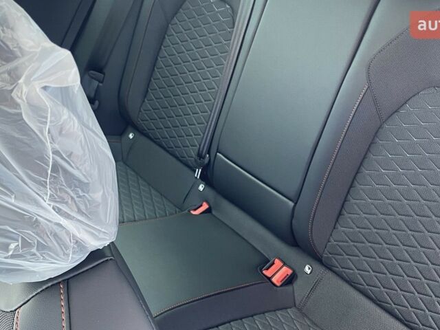 Сеат Leon, об'ємом двигуна 1.5 л та пробігом 0 тис. км за 28721 $, фото 4 на Automoto.ua