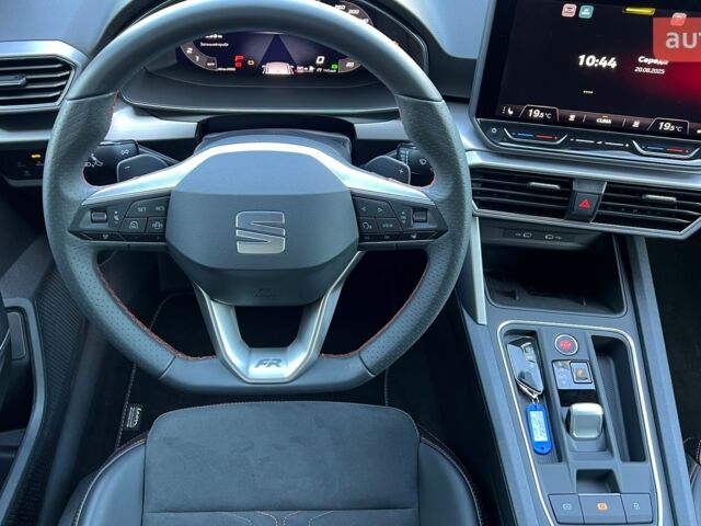 купить новое авто Сеат Леон 2025 года от официального дилера Автоцентр AUTO.RIA Сеат фото