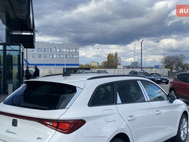 Сеат Leon, об'ємом двигуна 1.5 л та пробігом 0 тис. км за 28721 $, фото 2 на Automoto.ua