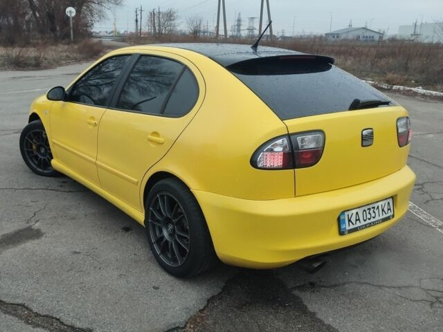 Желтый Сеат Леон, объемом двигателя 1.8 л и пробегом 290 тыс. км за 4800 $, фото 6 на Automoto.ua