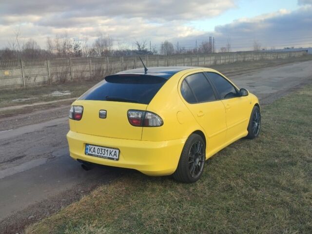 Желтый Сеат Леон, объемом двигателя 1.8 л и пробегом 290 тыс. км за 4800 $, фото 12 на Automoto.ua