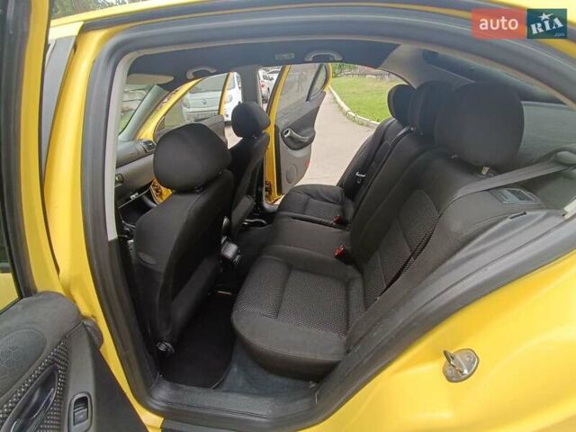 Жовтий Сеат Leon, об'ємом двигуна 1.8 л та пробігом 426 тис. км за 4000 $, фото 18 на Automoto.ua