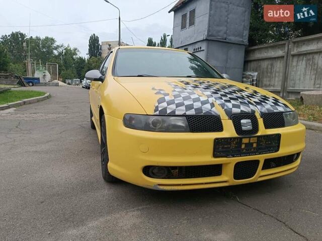 Жовтий Сеат Leon, об'ємом двигуна 1.8 л та пробігом 426 тис. км за 4000 $, фото 4 на Automoto.ua