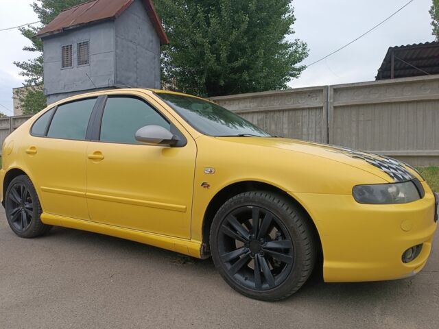 Жовтий Сеат Leon, об'ємом двигуна 1.8 л та пробігом 424 тис. км за 4000 $, фото 9 на Automoto.ua