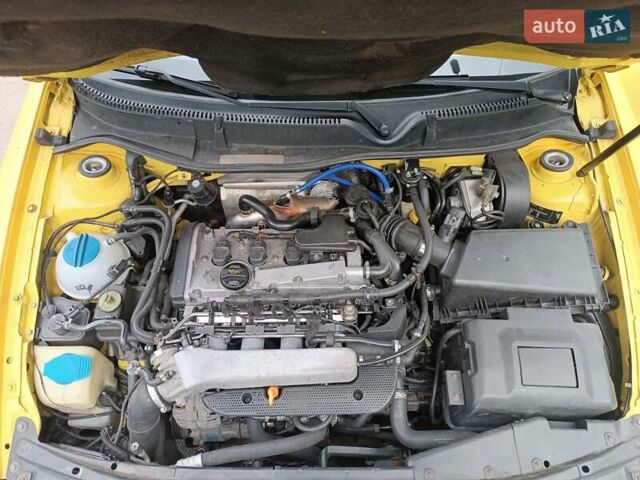 Жовтий Сеат Leon, об'ємом двигуна 1.8 л та пробігом 426 тис. км за 4000 $, фото 21 на Automoto.ua