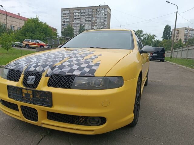 Жовтий Сеат Leon, об'ємом двигуна 1.8 л та пробігом 424 тис. км за 4000 $, фото 3 на Automoto.ua