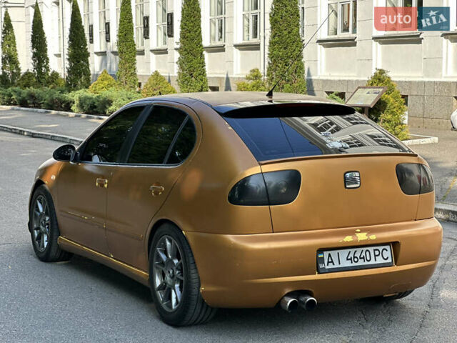 Желтый Сеат Леон, объемом двигателя 1.9 л и пробегом 370 тыс. км за 4150 $, фото 10 на Automoto.ua
